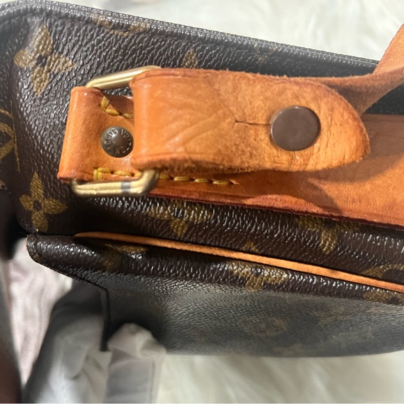 Louis Vuitton Vintage Cartouchiere Crossbody with COA - Picture 10 of 16
